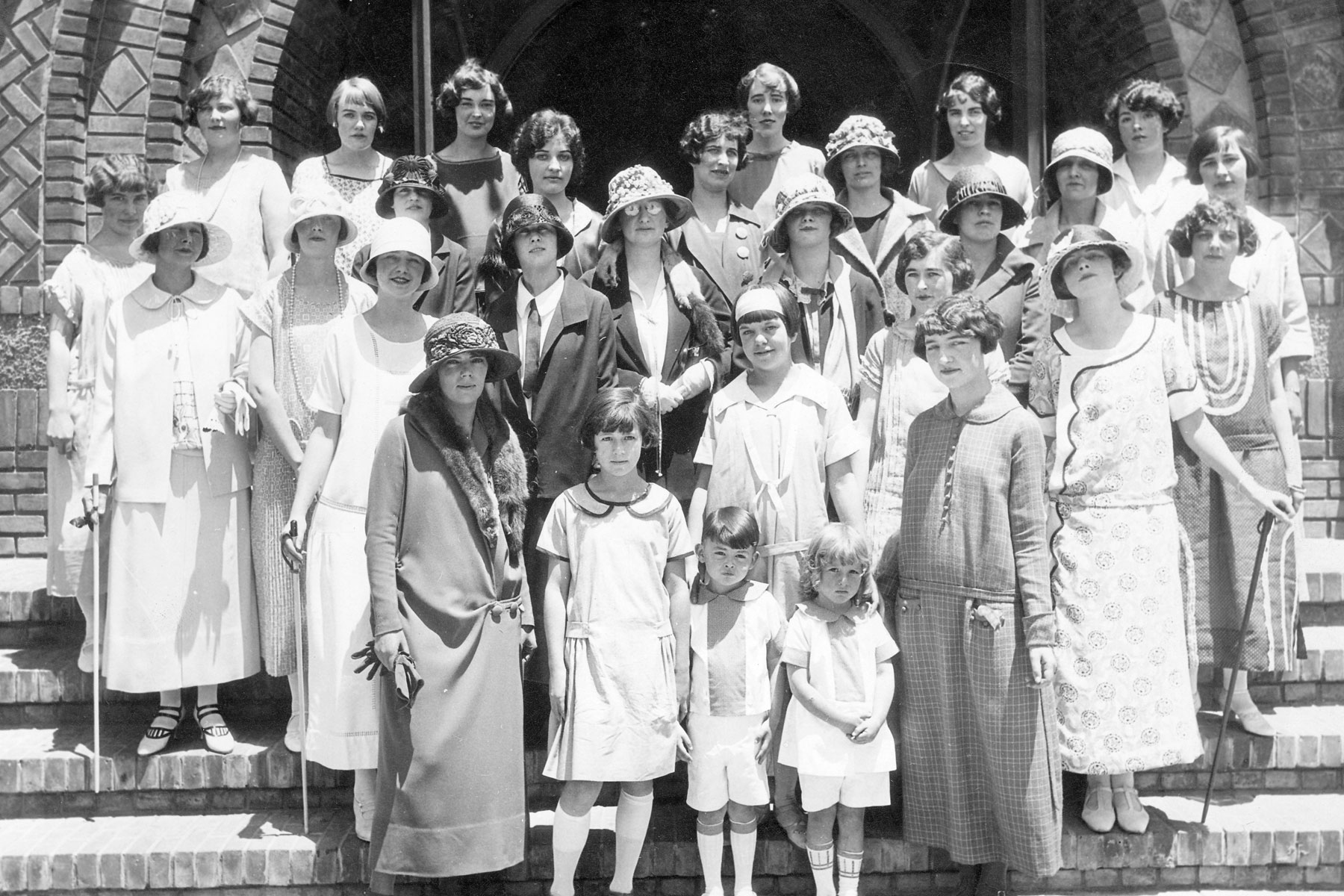 SJSU female students outside of Tower Hall.