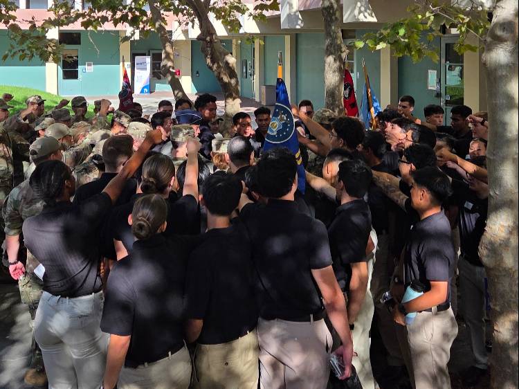 Cadets breaking it down with Air Force General