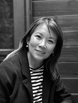 Headshot of Connie Hwang