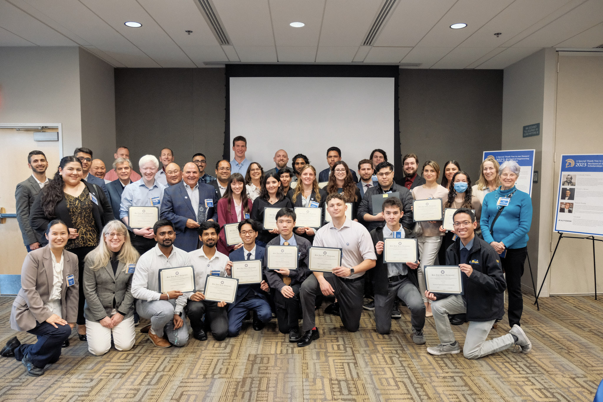 group at the ME Alumni and Scholarship Event